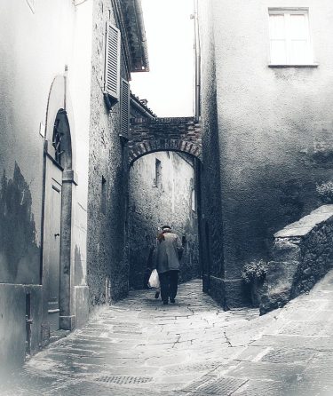 #fotartplgz #biancoenerophoto #biancoenero #traveldestinations_ig #bnesimppl Edited with: @carbonblackandwhite _ #photo #photos #nikon #pics #picture…