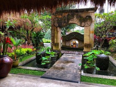 Travel isn’t always pretty. It isn’t always comfortable. Sometimes it hurts, it even breaks&hellip;