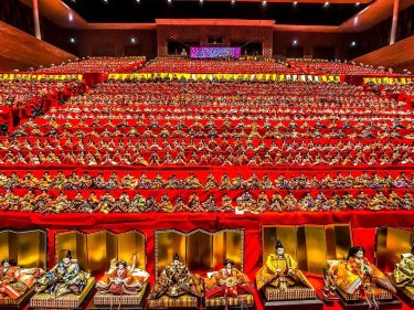 [Sea of Dolls] filled the entire stadium and more at the biggest doll festival…