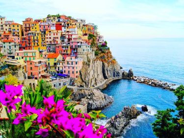 Manarola es el penúltimo pueblo que conforman las Cinque Terre en la spezia andando…