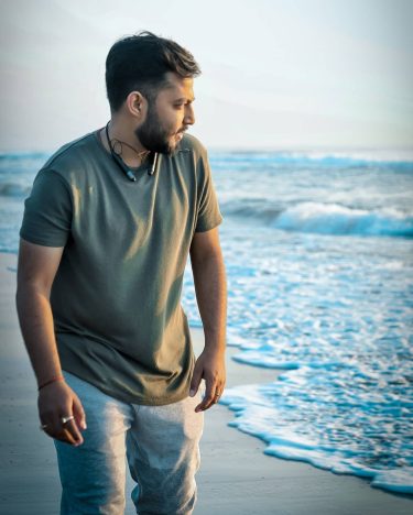 I look my best when I’m totally free, walking on the beach. . .…