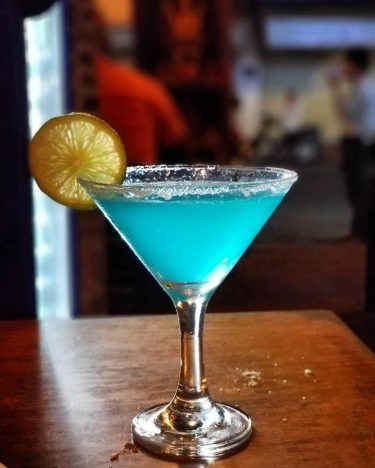 Happy Valentine’s day️️️ #cocktails #valentines #love #bar #night #cambodia #khmer #only #nicepic #photography #bnesimppl…
