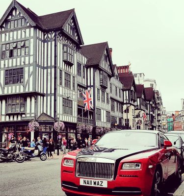 “Liberty” – one of the oldest shopping center in London “Liberty” – jeden z…