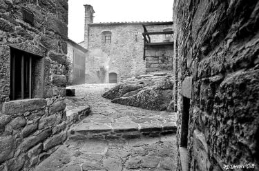 #fotartplgz #traveldestinations_ig #bnesimppl #biancoenerophoto #biancoenero Edited with: @carbonblackandwhite _ #travel #traveling #vacation #visiting #instatravel…