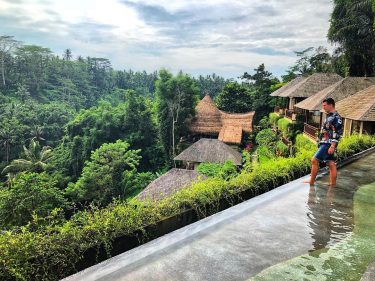 ⬆️Travel is the only thing you buy that makes you richer -——————————————— ••••••••••••• ‍️Discover&hellip;