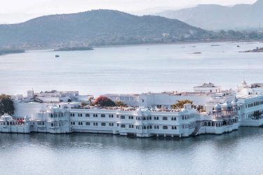 Taj Lake Palace | Udaipur : : : : #tajlakepalace #lakepichola #rajasthantourism #rajasthan #ig_india…