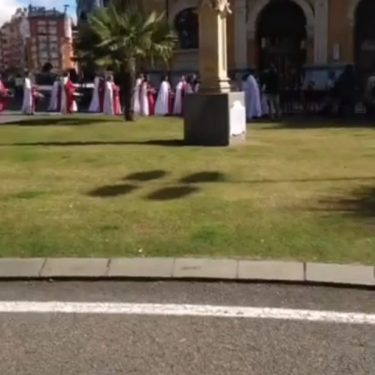 Procesión del Indulto, Palencia #photography #photo #google #googlelocalguides #video #travelphoto #travelgram #instagramers #travelblogger #travelphotography…