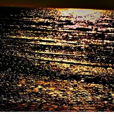 “gold and silver” . #earthscope #northsea #sunset #evening #walk #beachwalk #walking #hike #hiking #hikingadventures…