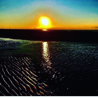 “beach walk impressions” . #sunset #evening #beach #beachwalk #walk #walking #hike #hiking #hikingadventures #travel…