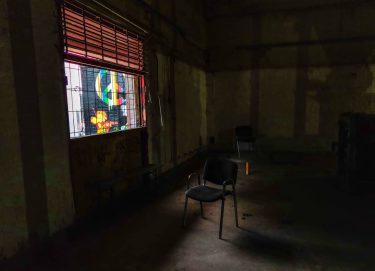 09/2018 unfortunately there was a private rave in the upper parts of the tower…
