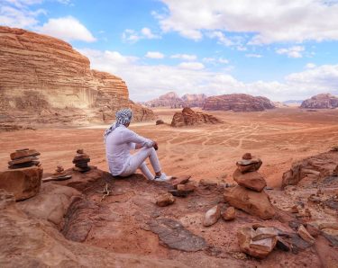 direction  Wadi Rum ,de la capitale amman pour 2 jours et deux nuit d’aventures…