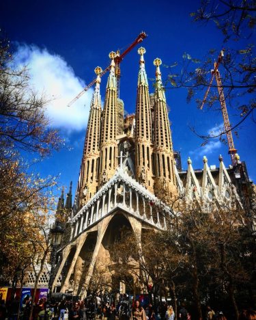 Venga, que ya queda ️ . . #barcelona #sagradafamilia #viajes #viaje #viajantes #obras #barcelonacity…
