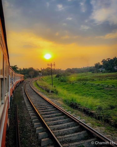 Beautiful Evenings . . . #train #trainrides #sunsets #skyporn #cloudy #cloudyskies #travelgram #traveldiaries #travelholic…