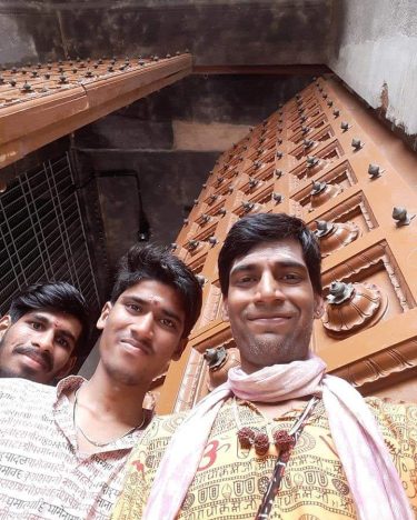 #kanchipuram #tamilnadu #thelandoftemples #culture #vast #sacred #worship #divine #travel #traveller #travelling #traveling #traveldiaries #travelbag…