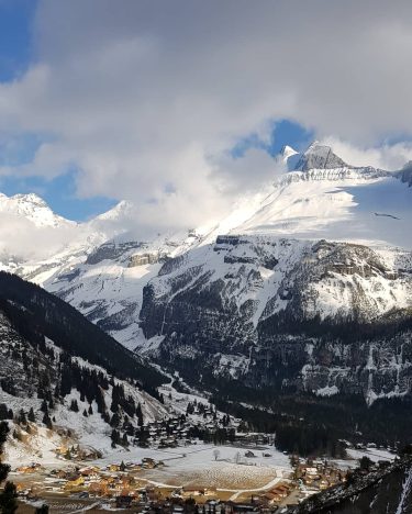 Stunning view in kandersteg #switzerland #kandersteg #mykandersteg #travelphotography #traveling #mountains #travelgram #travel #trip #voyage…