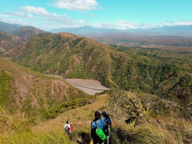 Traversing . . . #shetravelz #travelholic #travelstoriesphilippines #travelblogger #traversephilippines #asia #natureza #nature #landscape #discovertheworld…
