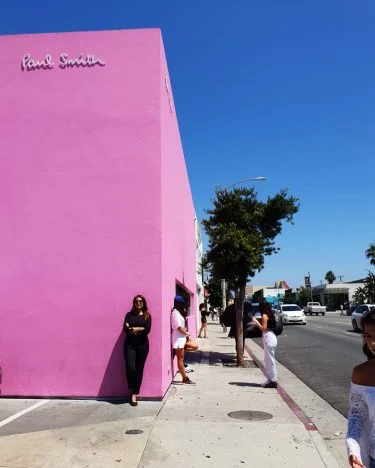 #paulsmithpinkwall #paulsmith #paulsmiththailand #paulsmithwallet #pinkwall #pinkwalls #hollywood #hollywoodbowl #hollywoodhills #hollywoodlife #hollywood_smile #melroseavenue #american #americanroadtrip…