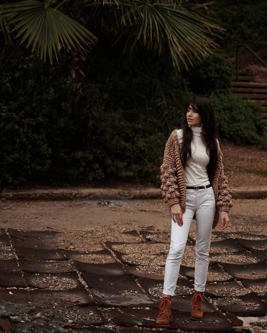 . . #girlspower #israelblogger #makeuprevolution #instapic #haifa #travelblogger #vogue_magazine #brunette #israel #lifestyle #portrait&hellip;