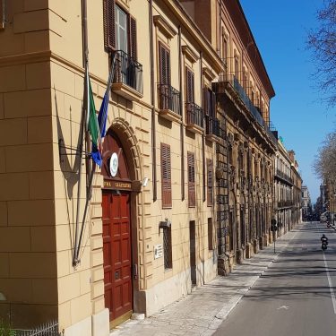 A beautiful day in Palermo #urlaub #holiday #sun #sunny #city #happy #travel #reisen #palermo…