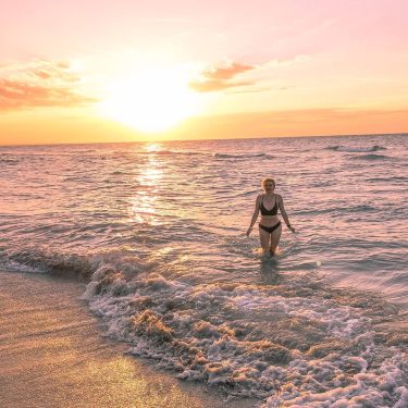 Znajdź kogoś kto kocha zachody słońca (i potem księżyc) równie mocno jak ja #sunset