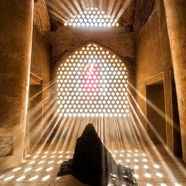 Trip,iran⬇️⬇️ A cloud with its cold damp sheepskin coat ,/ embrace tightly its sky.&hellip;