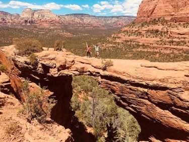 Devil’s Bridge in Sedona, AZ #wedidit #traveltime #adventorous #travel #climbing #hikingadventures #travelblogger #bnesimppl